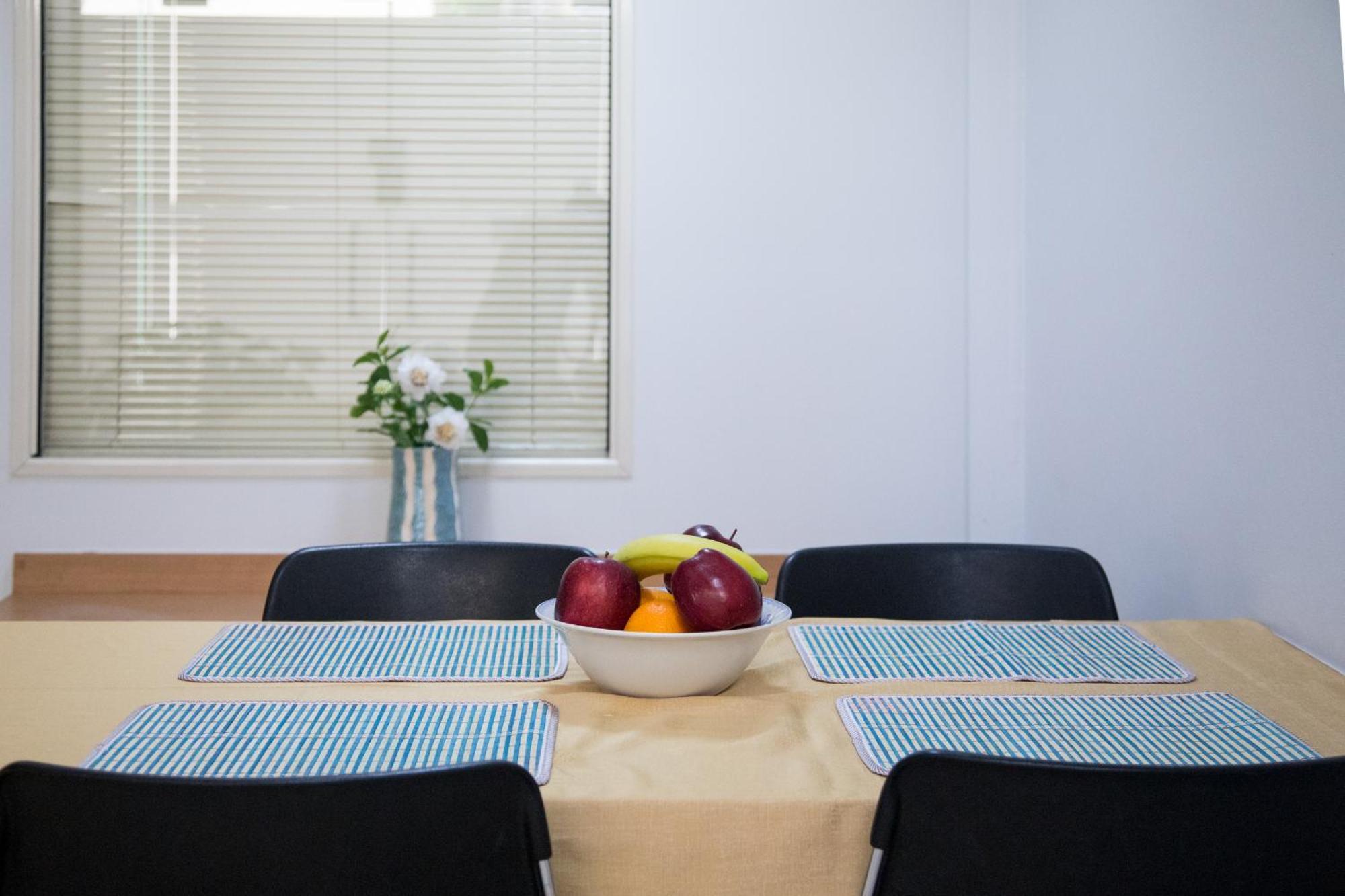 Comfort 2 Minutes From The Metro Athena Bagian luar foto